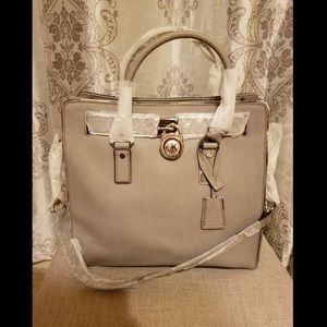 Michael Kors Bag ..BEST OFFER!